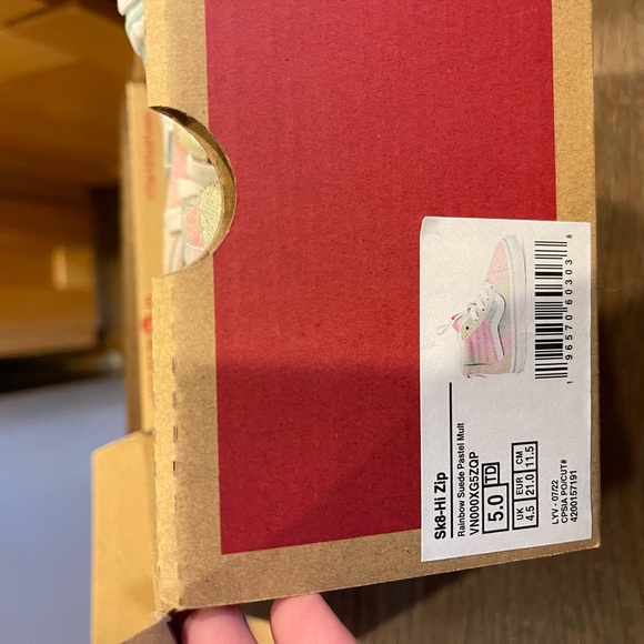 Toddler vans - Picture 2 of 7